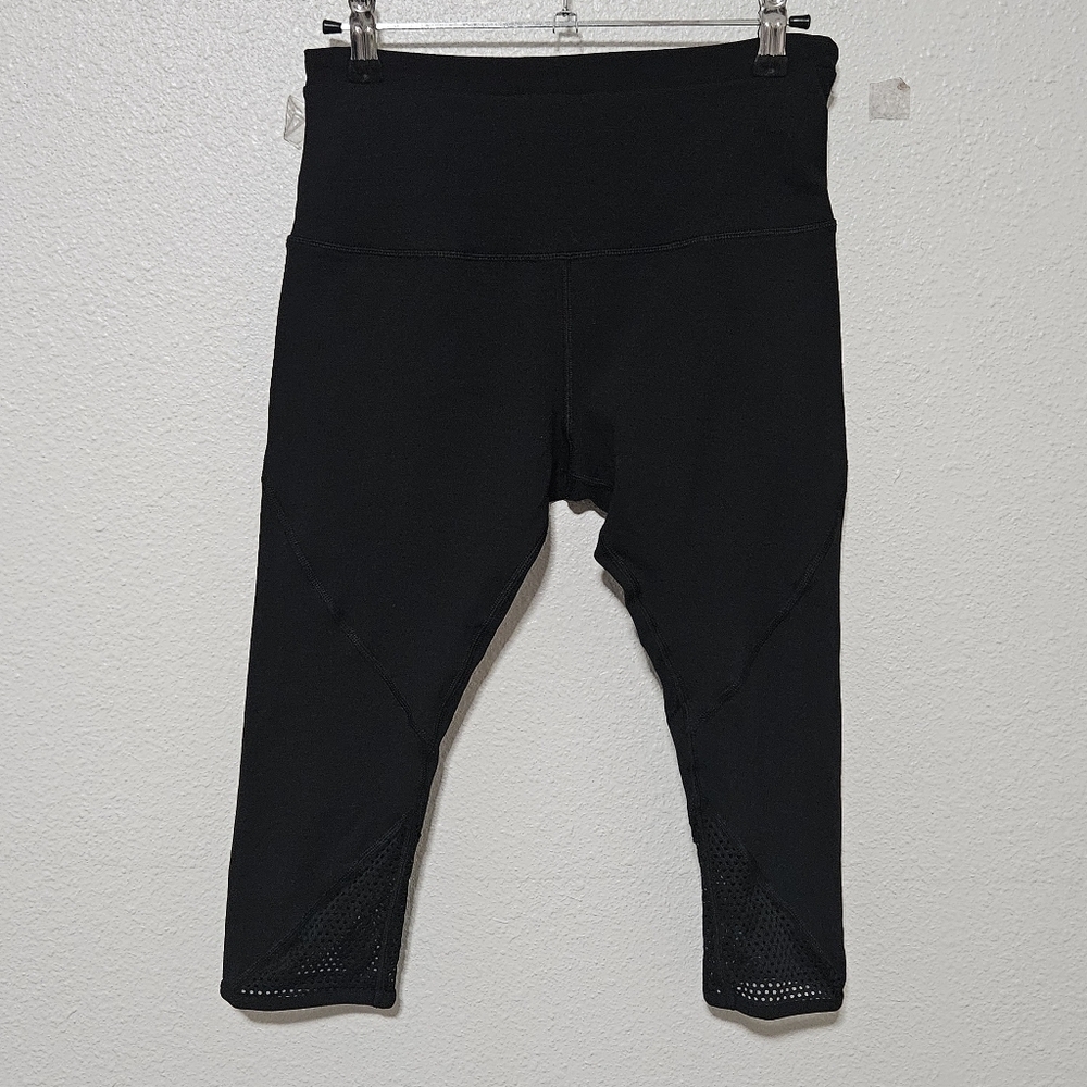 Lorna Jane cropped leggings size small